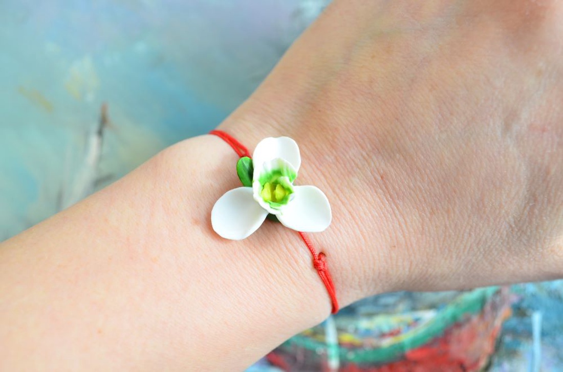 Ghiocelul- Bratara snur rosu - bijuterii - brățări - brățări împletite - Artynos.ro