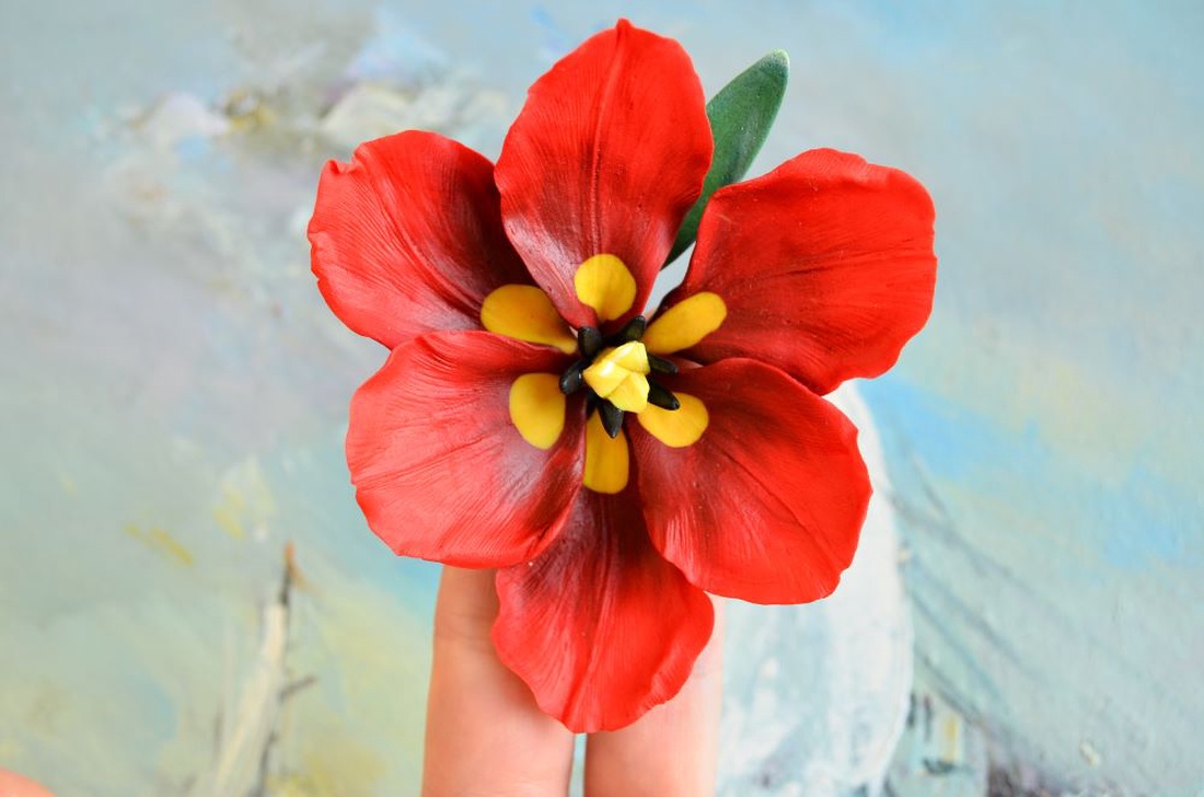 Laleaua rosie- Brosa supradimensionata - bijuterii - broșe - Artynos.ro