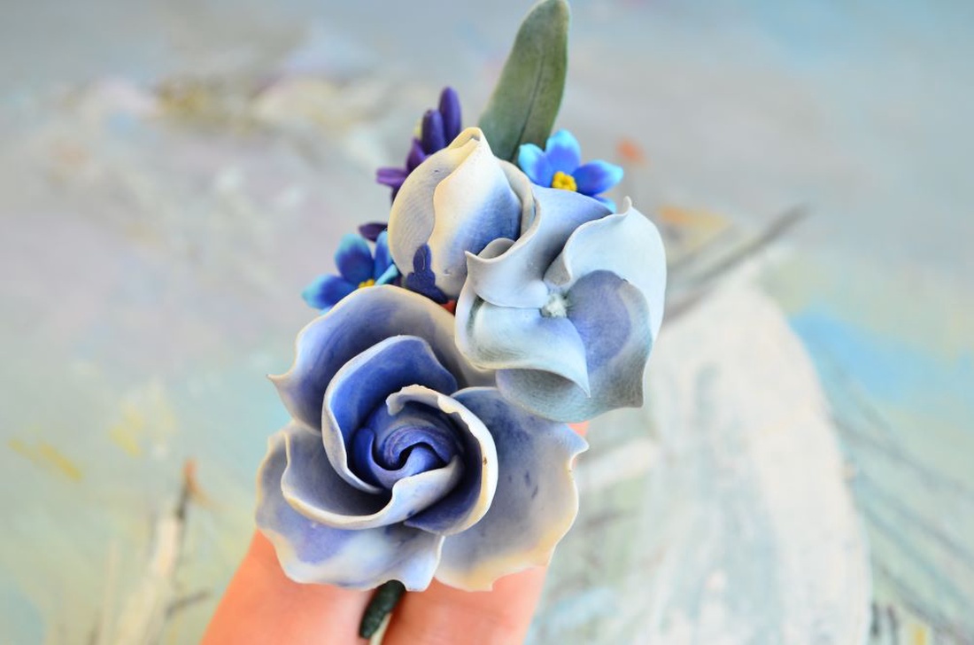 Trandafir albastru, hortensie si nu ma uita- Brosa buchet - bijuterii - broșe - Artynos.ro