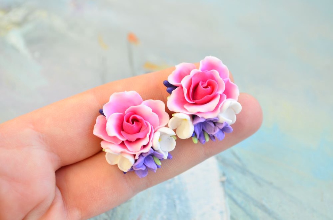 Trandafir roz, lavanda si liliac alb- cercei surub - bijuterii - cercei - cercei din argint - Artynos.ro