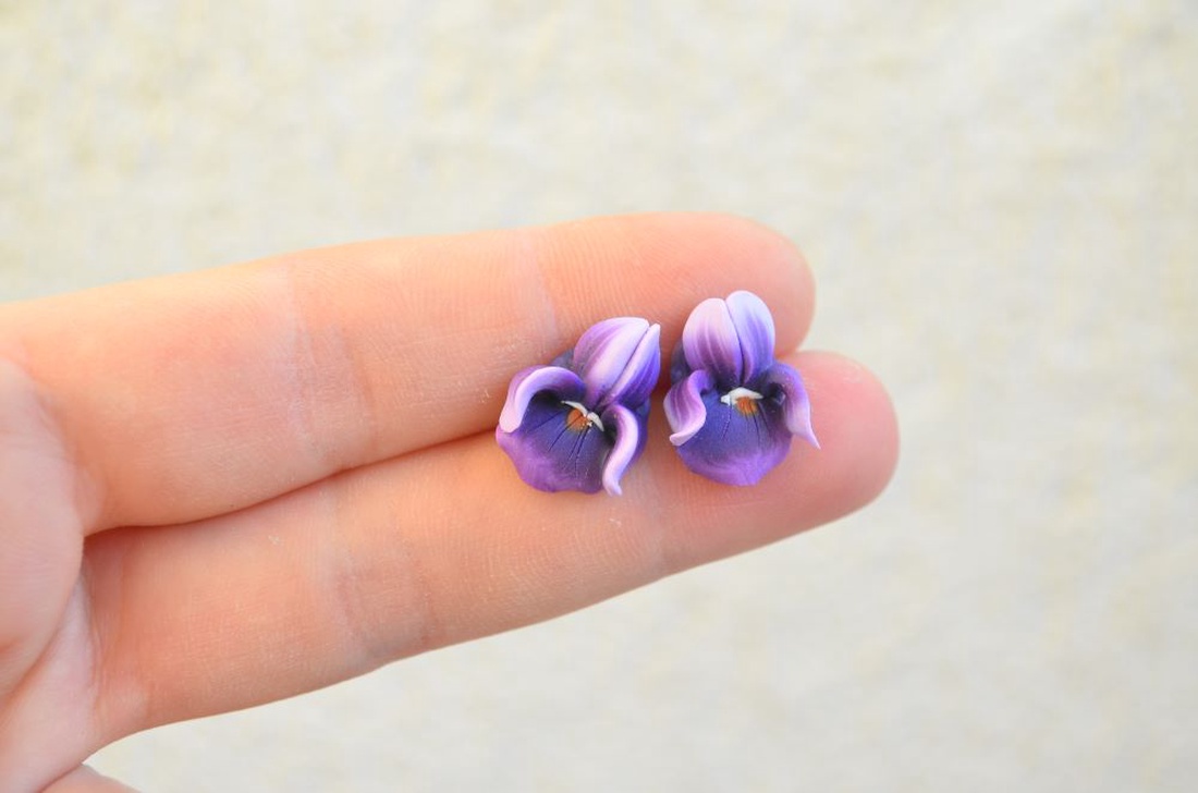 Toporasi mov- Cercei surub - bijuterii - cercei - cercei din argint - Artynos.ro