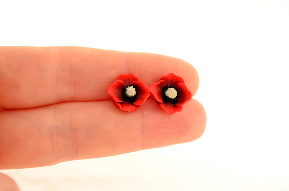 Macul mic- Cercei surub - bijuterii - cercei - cercei din argint - Artynos.ro