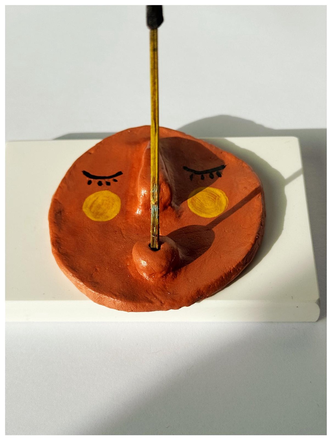 Suport pentru bijuterii si betisoare parfumate - arte vizuale și accesorii  - sculptură - sculpturi și figurine din ceramică - Artynos.ro