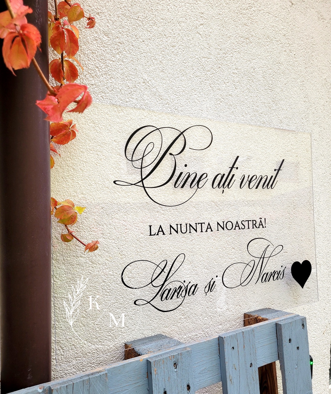 Panou intampinare nunta din plexiglas transparent cu inimioara - accesorii nuntă - materiale decor pentru nuntă - tablouri și indicatoare nuntă - Artynos.ro