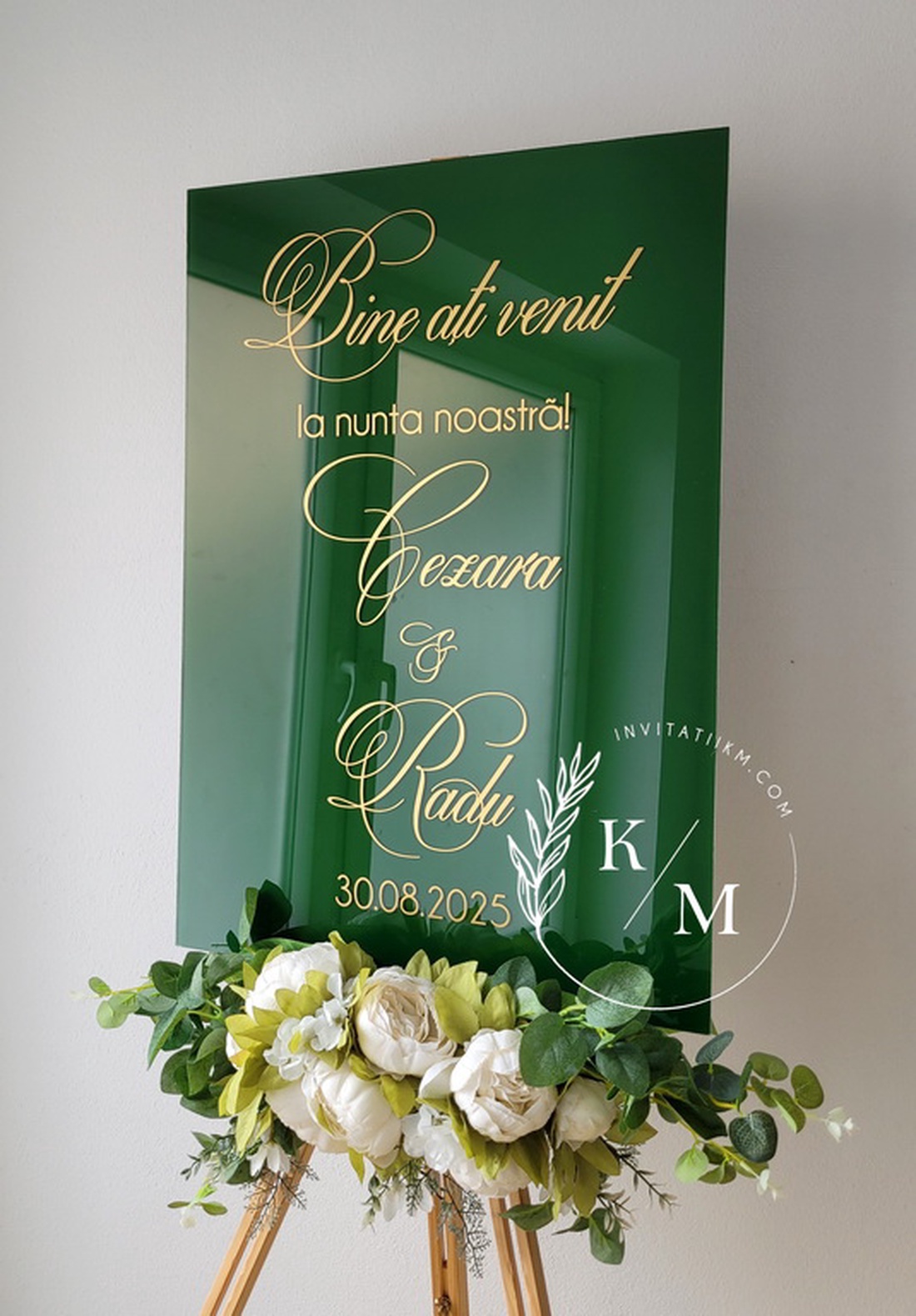 Panou intampinare nunta din plexiglas verde si auriu - accesorii nuntă - materiale decor pentru nuntă - tablouri și indicatoare nuntă - Artynos.ro