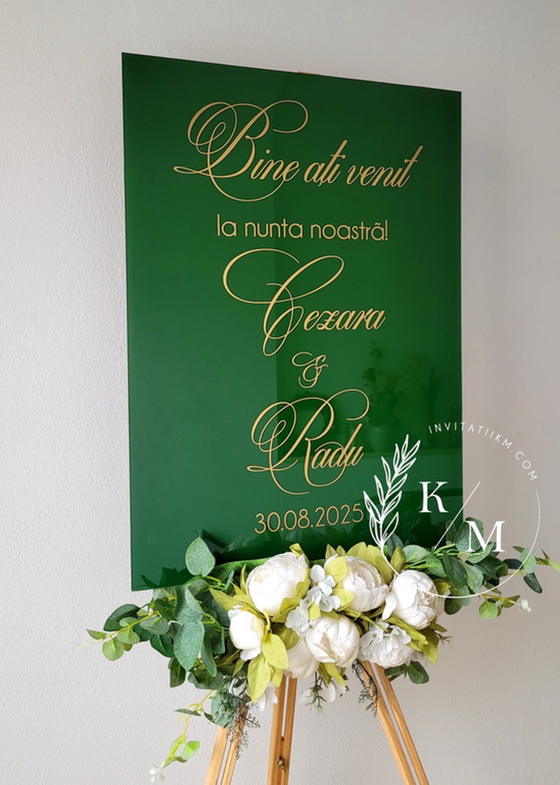 Panou intampinare nunta din plexiglas verde si auriu - accesorii nuntă - materiale decor pentru nuntă - tablouri și indicatoare nuntă - Artynos.ro