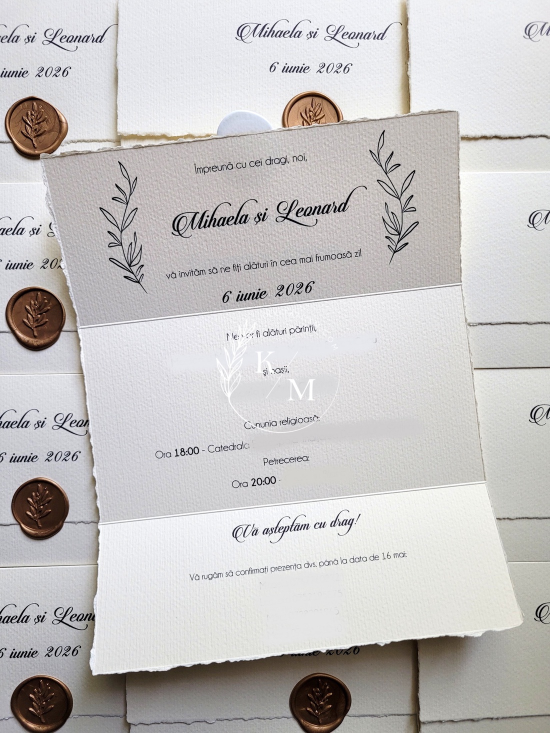 Invitatie de nunta cu sigiliu din ceara si margini rupte manual - accesorii nuntă - invitații și felicitări de nuntă - invitații nuntă - Artynos.ro