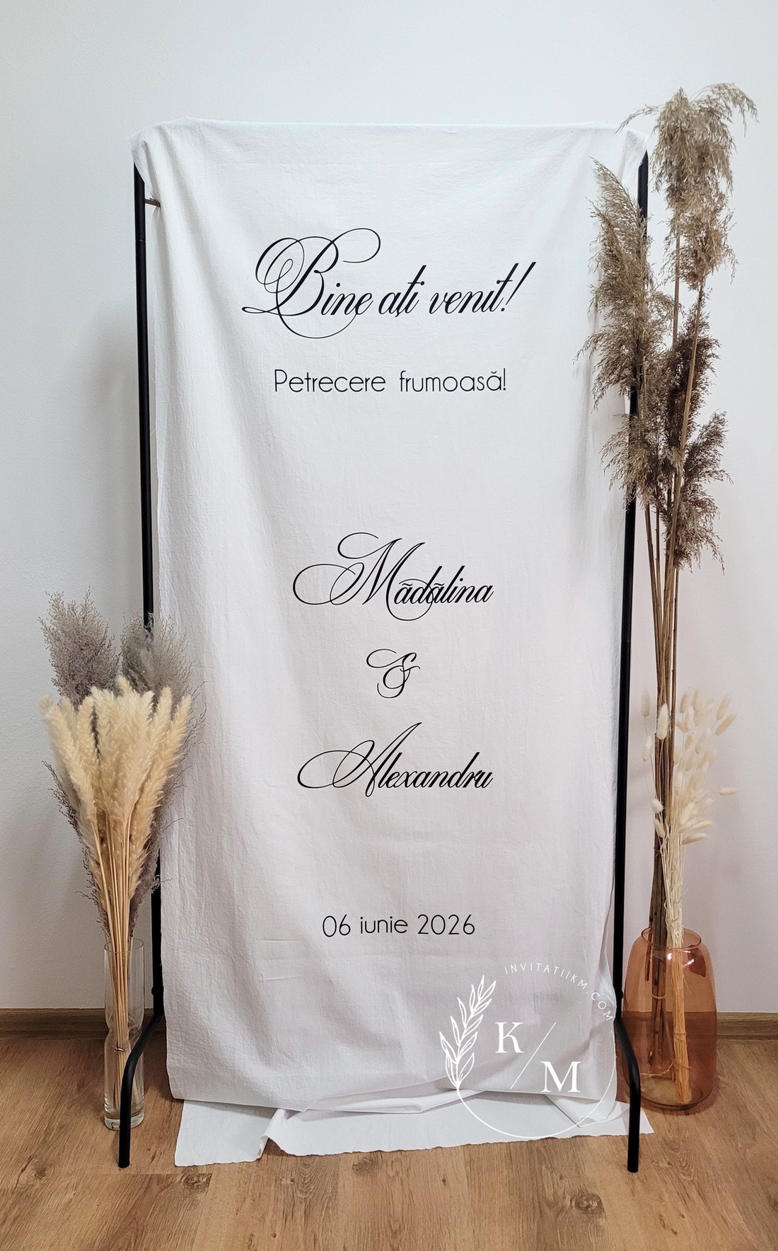 Panou textil intampinare nunta - accesorii nuntă - materiale decor pentru nuntă - tablouri și indicatoare nuntă - Artynos.ro