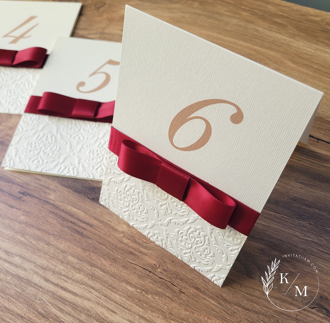 Set 10 Numere de masa nunta embosate si fundite burgundy - accesorii nuntă - invitații și felicitări de nuntă - meniu nunți și cărți meniu - Artynos.ro