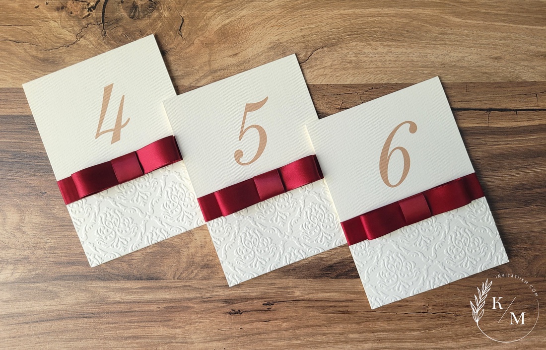 Set 10 Numere de masa nunta embosate si fundite burgundy - accesorii nuntă - invitații și felicitări de nuntă - meniu nunți și cărți meniu - Artynos.ro