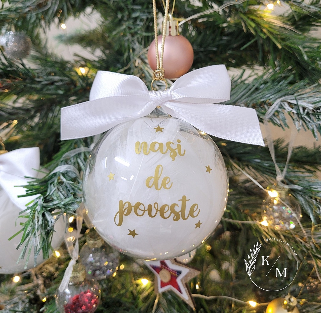 Glob de Crăciun personalizat Nasi de poveste, umplut cu puf alb - crăciun - decorațiuni de crăciun de casă - globuri de crăciun - Artynos.ro