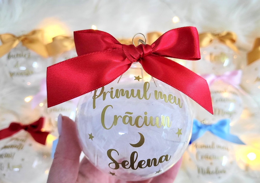 Set 8 Globuri de Crăciun personalizate pentru familie, umplute cu puf alb - crăciun - decorațiuni de crăciun de casă - globuri de crăciun - Artynos.ro