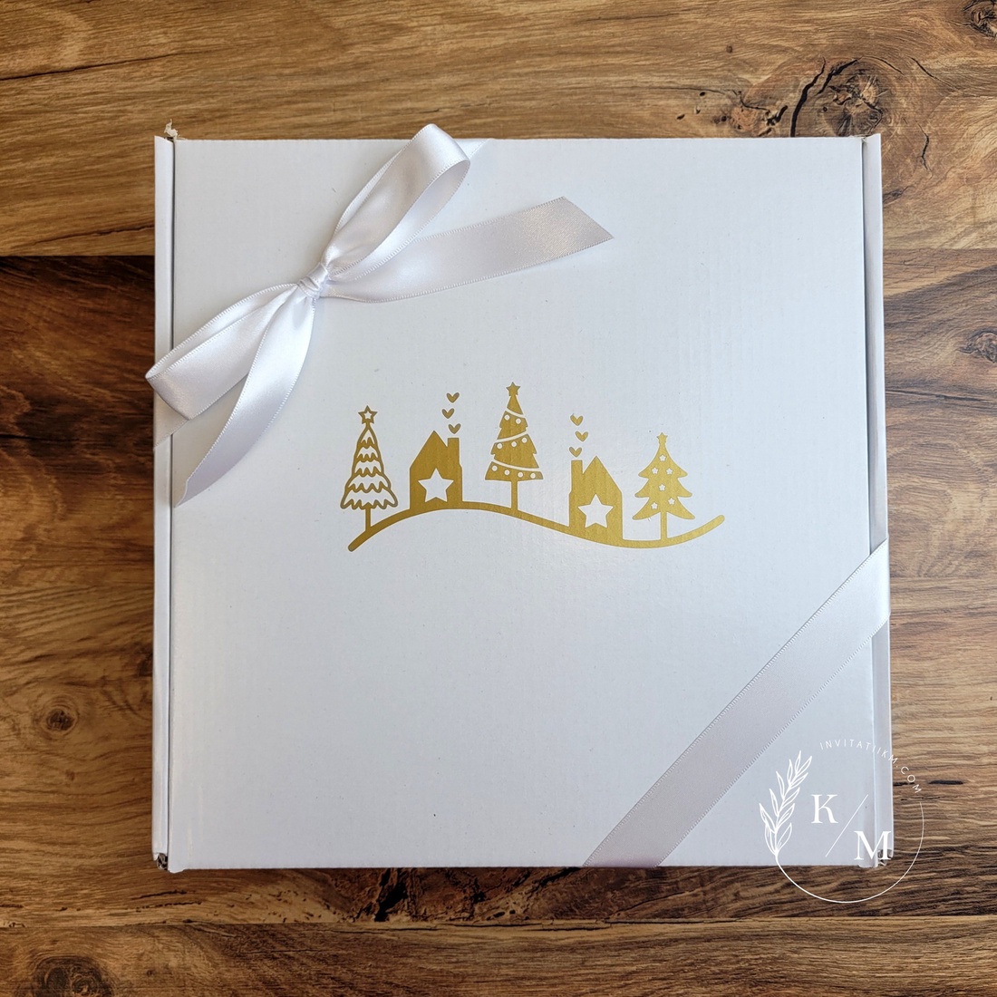 Cadou de Craciun pentru parinti si bebelus cu glob umplut cu puf alb - crăciun - decorațiuni de crăciun de casă - globuri de crăciun - Artynos.ro