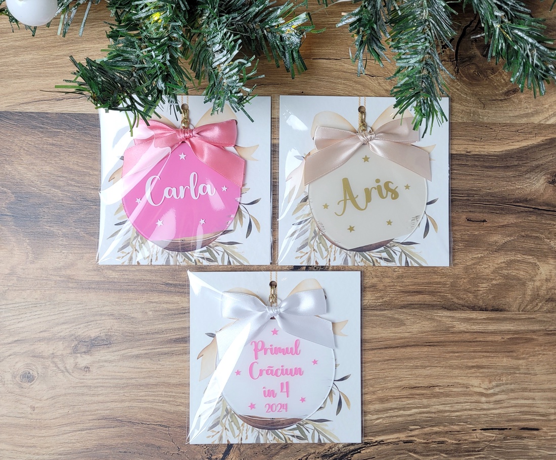 Set 3 Ornamente de Craciun pentru familie, personalizate cu nume - crăciun - decorațiuni de crăciun de casă - globuri de crăciun - Artynos.ro