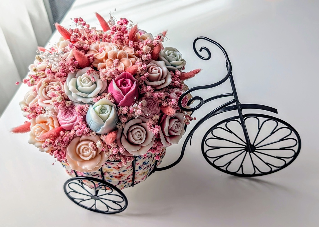 Aranjament floral din ceară naturală de soia - casă & stil de viață - accesorii pentru decorat casa - suport de flori - suport flori - Artynos.ro Aranjament floral din ceară naturală de soia - casă & stil de viață - accesorii pentru decorat casa - suport de flori - suport flori - Artynos.ro