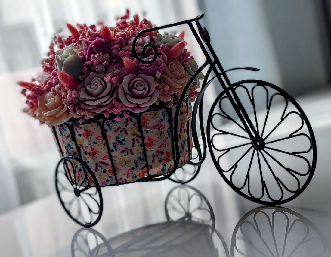 Aranjament floral din ceară naturală de soia - casă & stil de viață - accesorii pentru decorat casa - suport de flori - suport flori - Artynos.ro Aranjament floral din ceară naturală de soia - casă & stil de viață - accesorii pentru decorat casa - suport de flori - suport flori - Artynos.ro