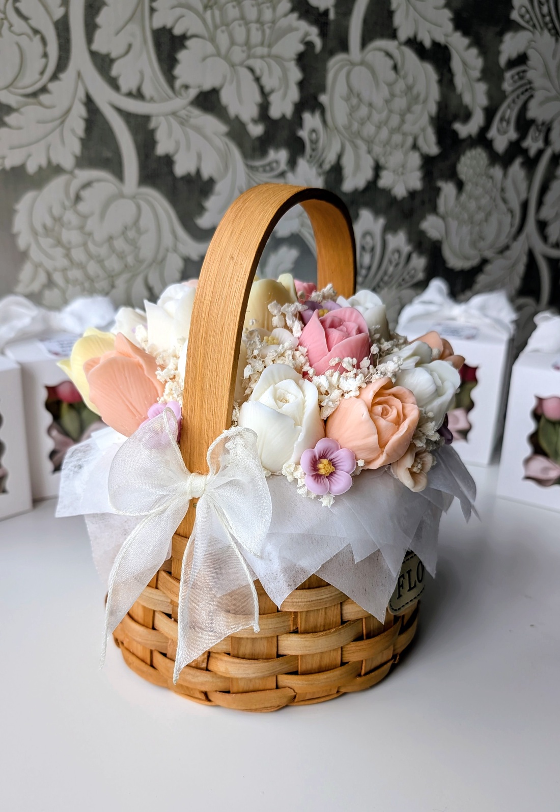 Coș lalele parfumate - casă & stil de viață - decorațiuni de casă - accesorii florale - buchete de flori - Artynos.ro