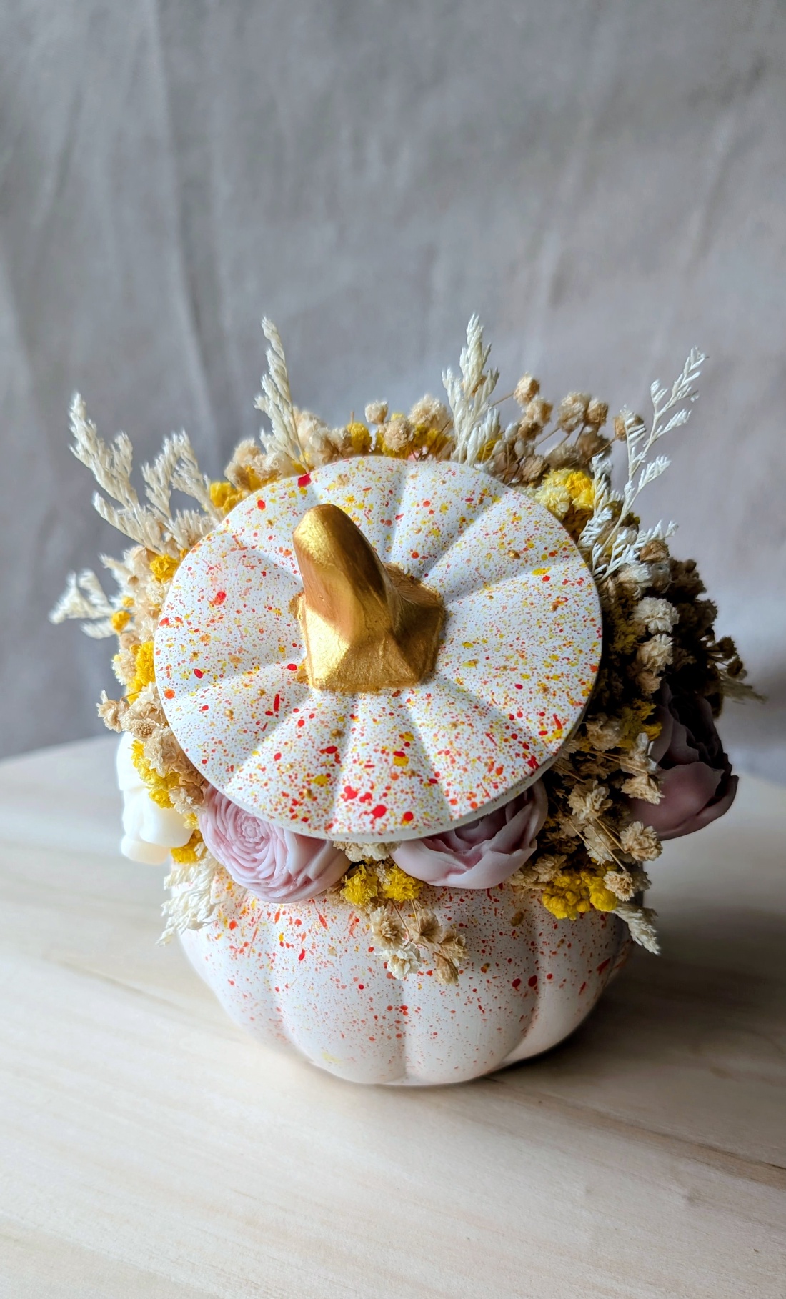 Aranjament parfumat - accesorii nuntă - buchet mireasă  - Artynos.ro