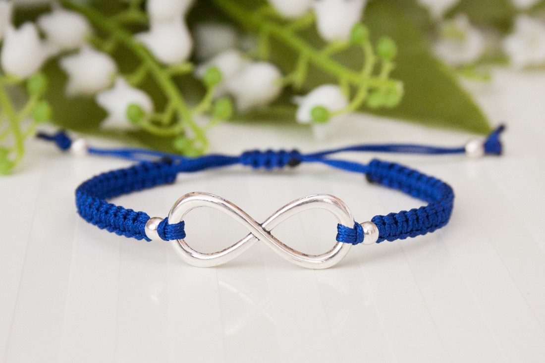 Brățară macramé împletită - albastru infinit mare - bijuterii - brățări - brățară împletită, brățară din fire - Artynos.ro