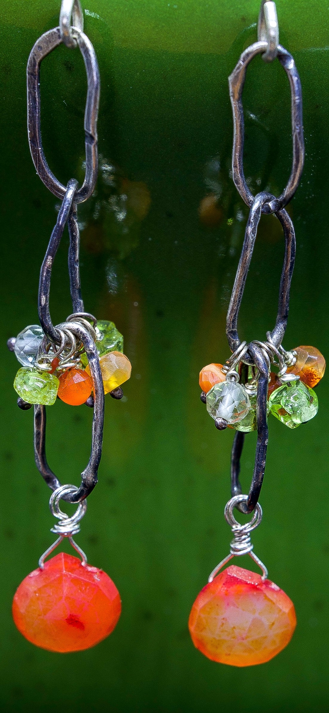 Cercei de argint cu carnelian curbat -  - Artynos.ro