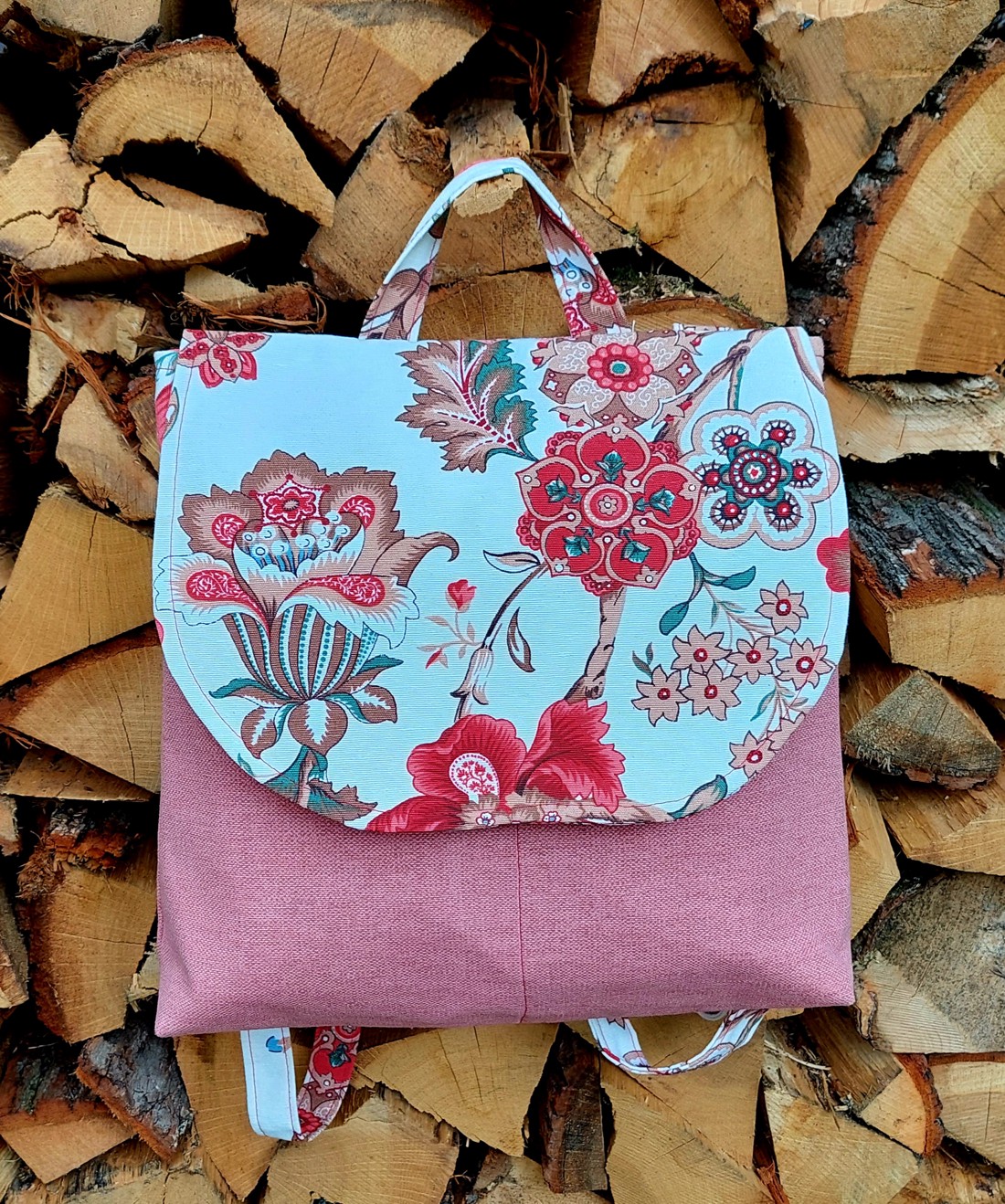 Rucsac cu model de flori pentru femei - geantă și husă - rucsacuri - rucsac damă, rucsac bărbați - Artynos.ro Rucsac cu model de flori pentru femei - geantă și husă - rucsacuri - rucsac damă, rucsac bărbați - Artynos.ro