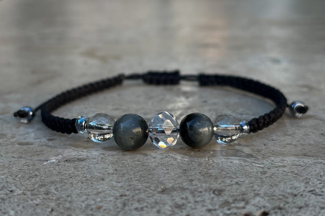 Brățară cu ochi de vultur și cristal de stâncă - - Artynos.ro Brățară cu ochi de vultur și cristal de stâncă - - Artynos.ro