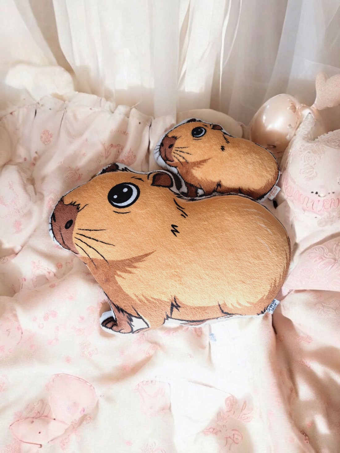 Pernă de somn Capybara (pernă în formă de animal, pernă unică) - - Artynos.ro Pernă de somn Capybara (pernă în formă de animal, pernă unică) - - Artynos.ro