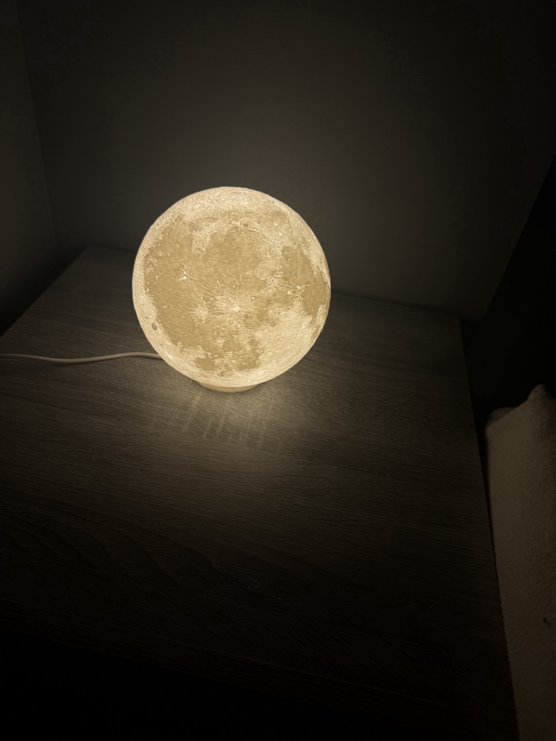 Lampa Lună � Iluminat ambiental realist în formă de lună / Lampă de birou (15 cm) USB -  - Artynos.ro