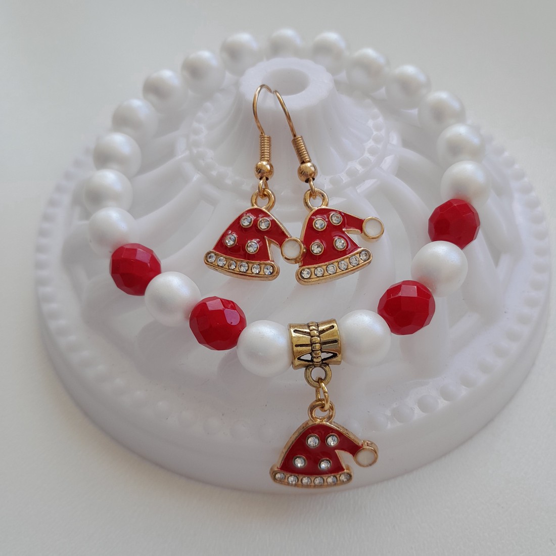 Pălărie de Moș Crăciun cu bijuterii - brățară, cercei -  - Artynos.ro