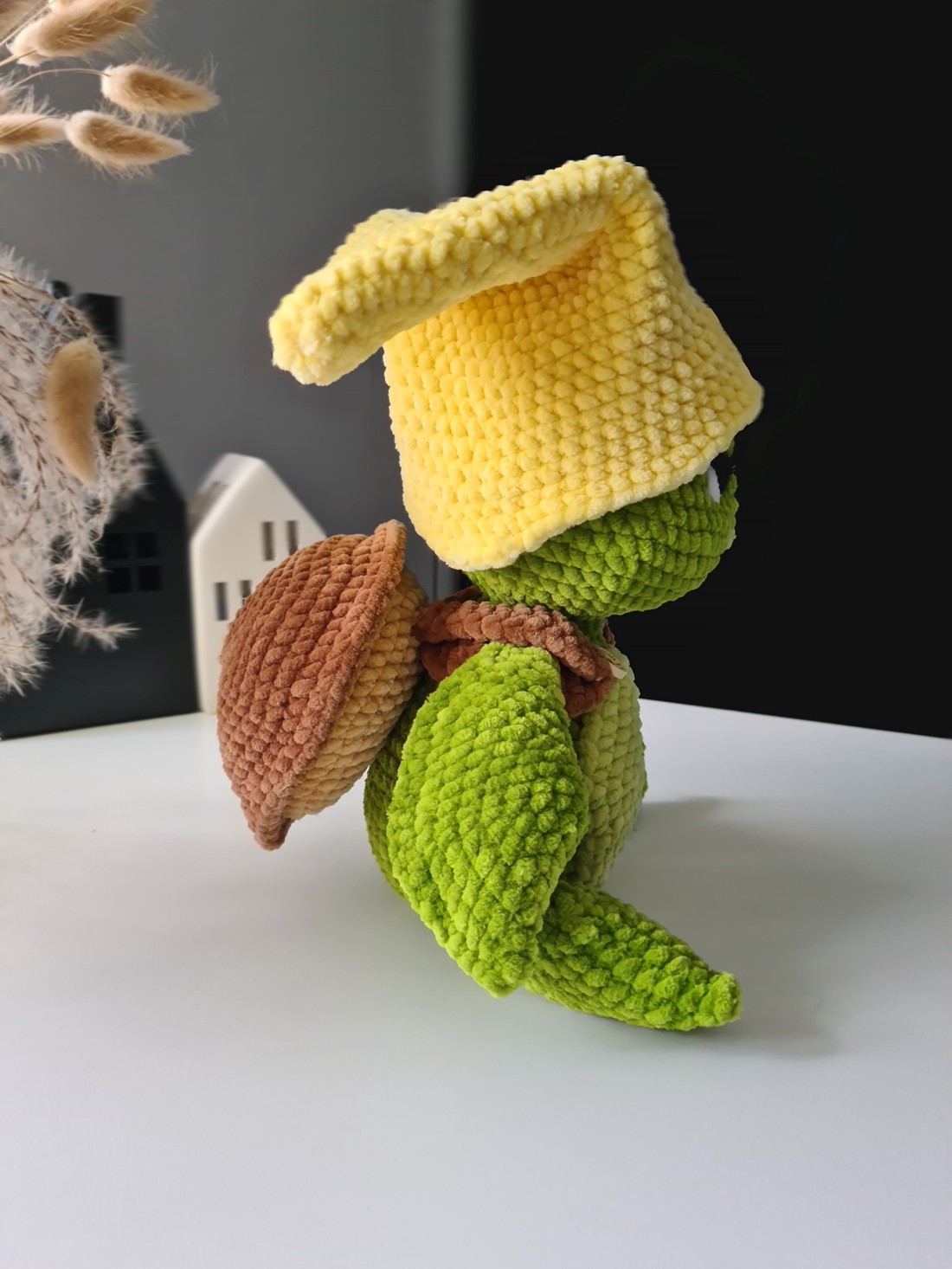 Țestoasă croșetată cu hăinuțe - jucării și echipamente pentru copii - plușuri - figurine de pluș - Artynos.ro Țestoasă croșetată cu hăinuțe - jucării și echipamente pentru copii - plușuri - figurine de pluș - Artynos.ro