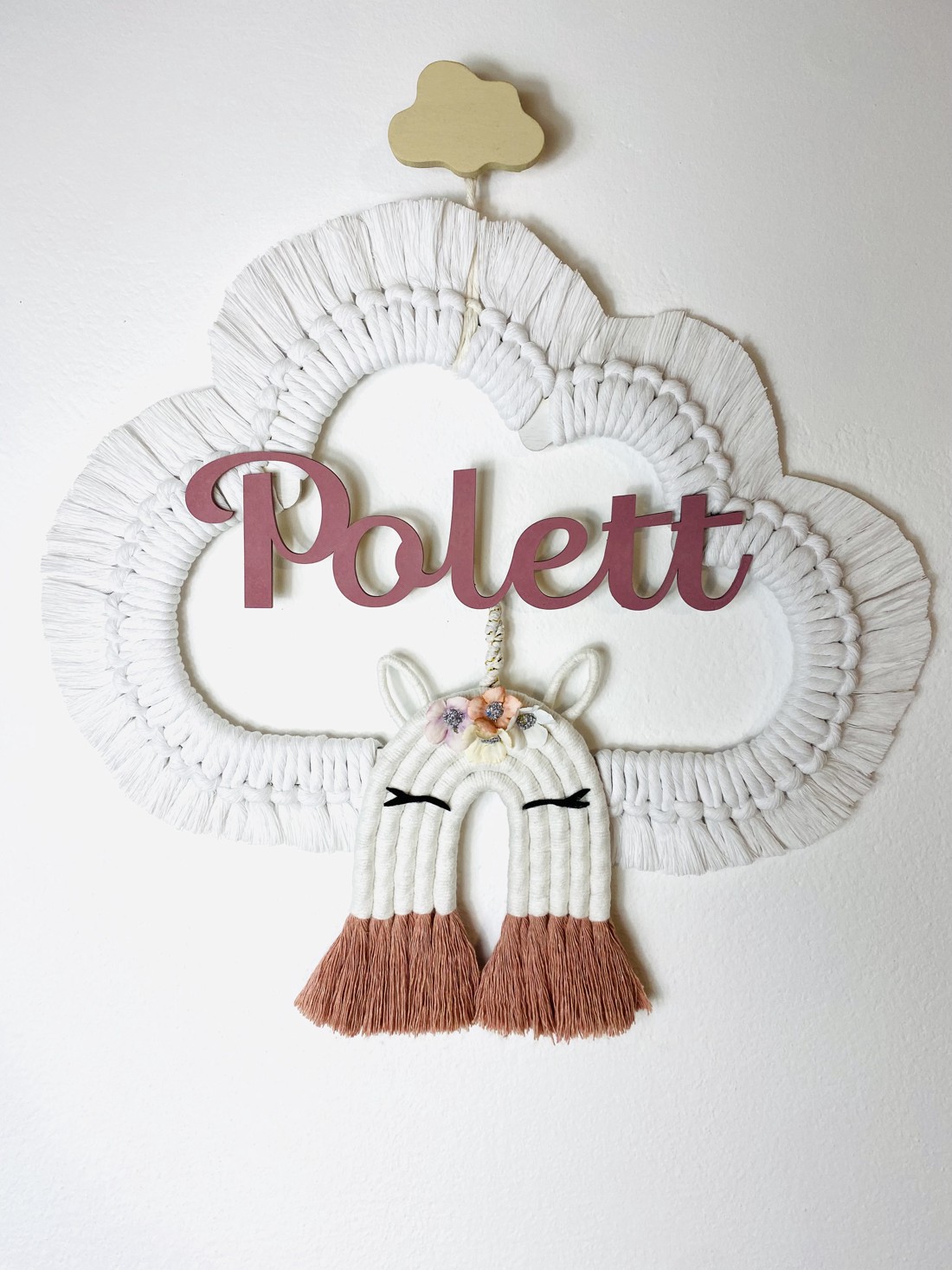 Decor de perete personalizat - macramé nor cu unicorn - girly - - Artynos.ro Decor de perete personalizat - macramé nor cu unicorn - girly - - Artynos.ro
