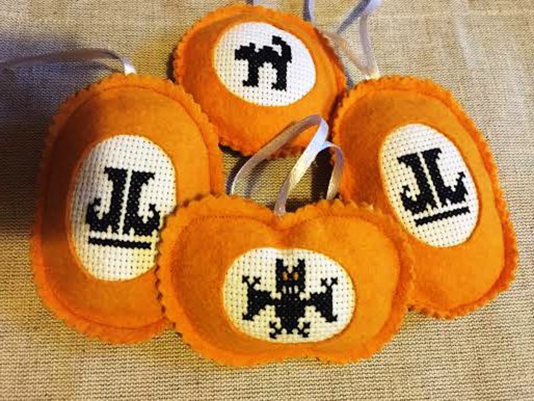 Toamna, Haloween simțit ornamente cu decorare cusatura cruce - - Artynos.ro Toamna, Haloween simțit ornamente cu decorare cusatura cruce - - Artynos.ro