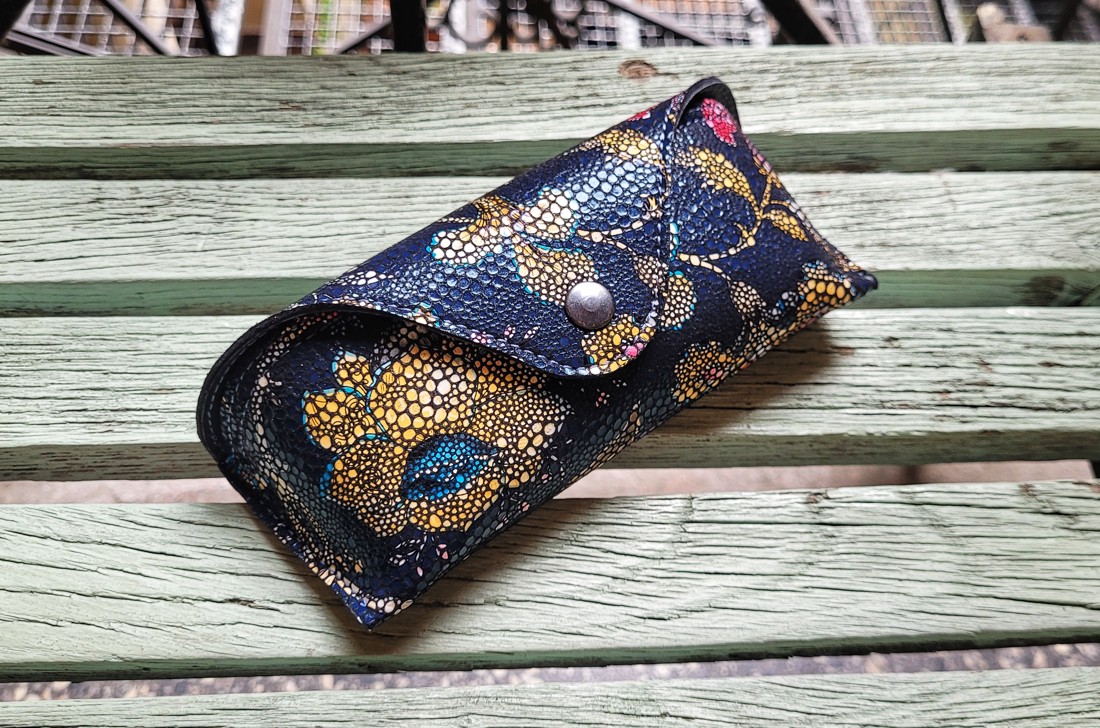 Vintage înflorit - piele ochelari caz - - Artynos.ro Vintage înflorit - piele ochelari caz - - Artynos.ro