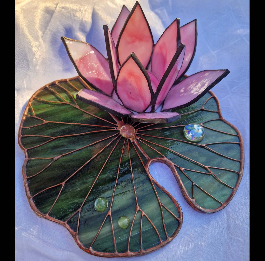 Lotus magic roz - - Artynos.ro Lotus magic roz - - Artynos.ro