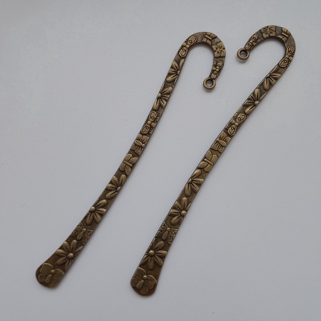 Suport pentru marcaj - 124mm - culoare alamă (2 buc / pachet) - - Artynos.ro Suport pentru marcaj - 124mm - culoare alamă (2 buc / pachet) - - Artynos.ro