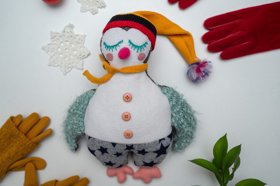 Pinguinul Alin - jucării și echipamente pentru copii - plușuri - figurine de pluș - Artynos.ro