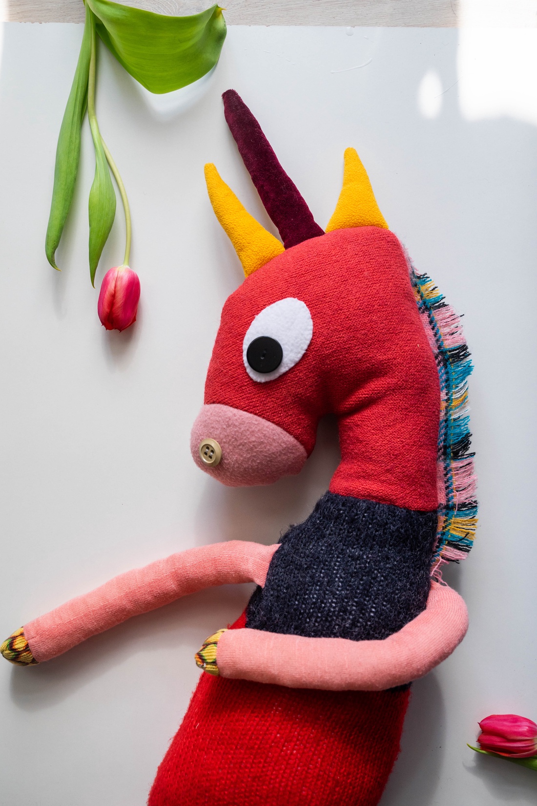 Unicornul Delgado - jucării și echipamente pentru copii - plușuri - personaje de basm din pluș - Artynos.ro