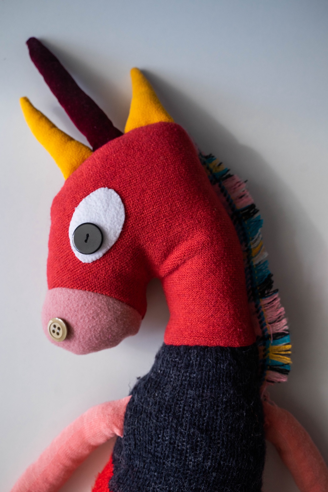 Unicornul Delgado - jucării și echipamente pentru copii - plușuri - personaje de basm din pluș - Artynos.ro