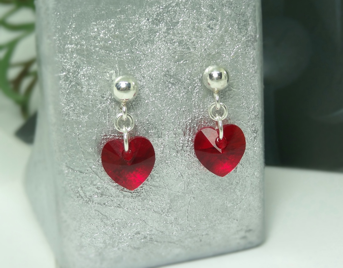 Cercei cu cristale Swarovski - Heart - bijuterii - cercei - cercei cu franjuri - Artynos.ro Cercei cu cristale Swarovski - Heart - bijuterii - cercei - cercei cu franjuri - Artynos.ro