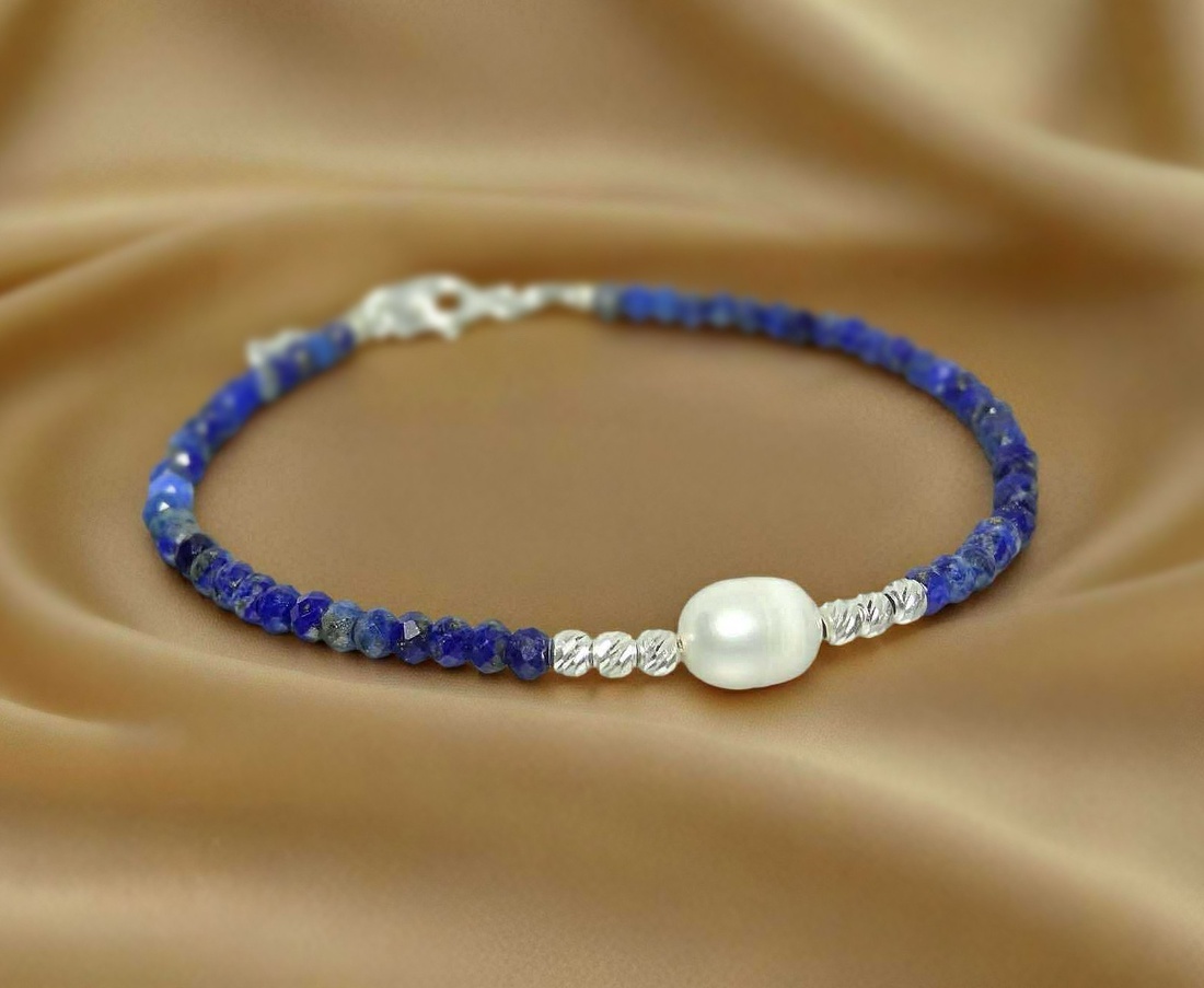 Bratara din lapis lazuli si perla de cultura - bijuterii - brățări - brățări cu perle - Artynos.ro Bratara din lapis lazuli si perla de cultura - bijuterii - brățări - brățări cu perle - Artynos.ro