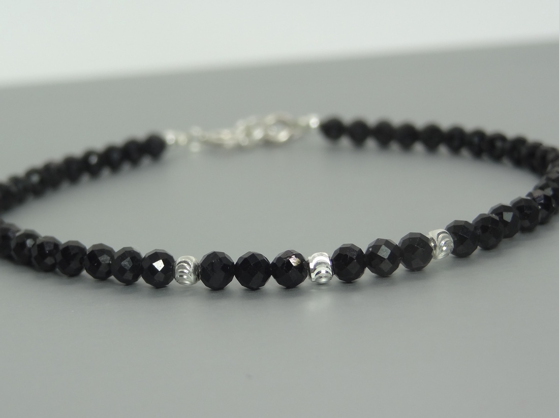 Bratara turmalina neagra / Black Sparkle. - bijuterii - brățări - brățară cu mărgele - Artynos.ro Bratara turmalina neagra / Black Sparkle. - bijuterii - brățări - brățară cu mărgele - Artynos.ro