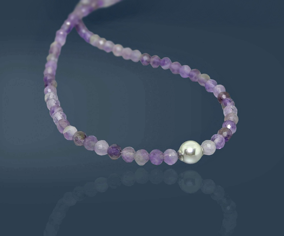 Colier ametist cu perla Swarovski. Transport gratuit - bijuterii - coliere - coliere cu mărgele - Artynos.ro Colier ametist cu perla Swarovski. Transport gratuit - bijuterii - coliere - coliere cu mărgele - Artynos.ro