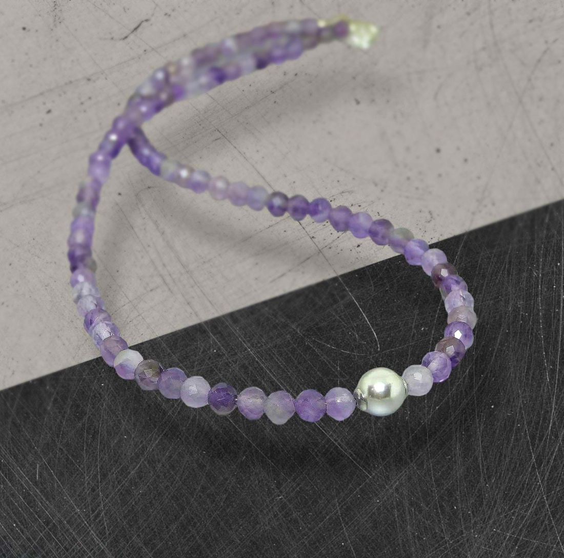 Colier ametist cu perla Swarovski. Transport gratuit - bijuterii - coliere - coliere cu mărgele - Artynos.ro Colier ametist cu perla Swarovski. Transport gratuit - bijuterii - coliere - coliere cu mărgele - Artynos.ro