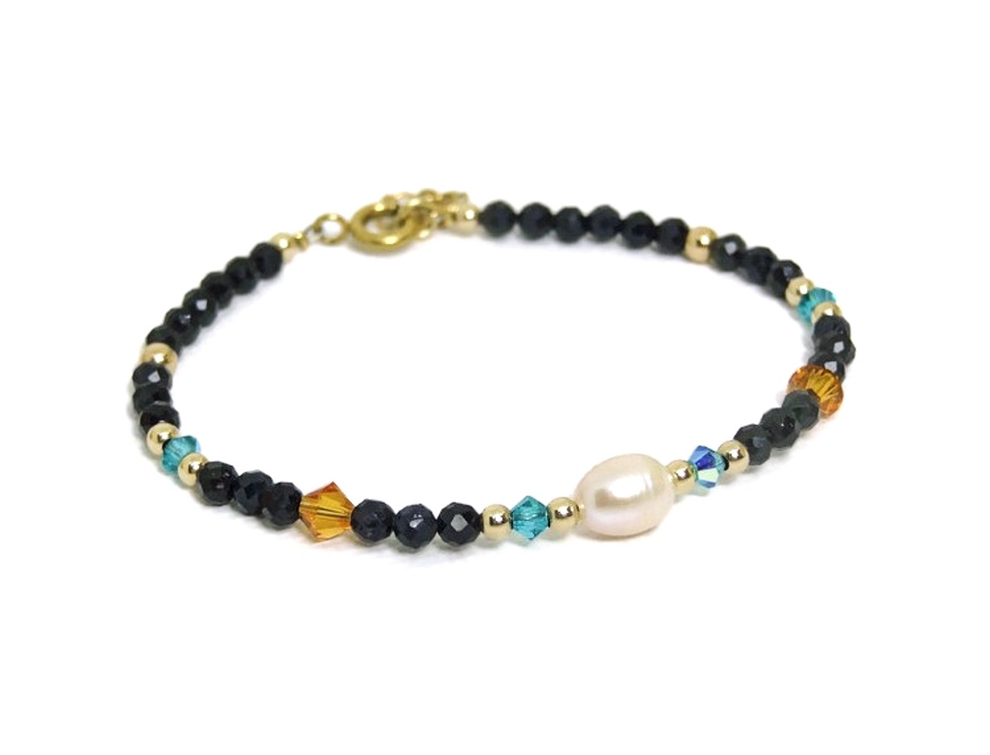 Bratara turmalina, perla, cristale si aur filat de 14k / gold filled - bijuterii - brățări - brățară cu mărgele - Artynos.ro Bratara turmalina, perla, cristale si aur filat de 14k / gold filled - bijuterii - brățări - brățară cu mărgele - Artynos.ro
