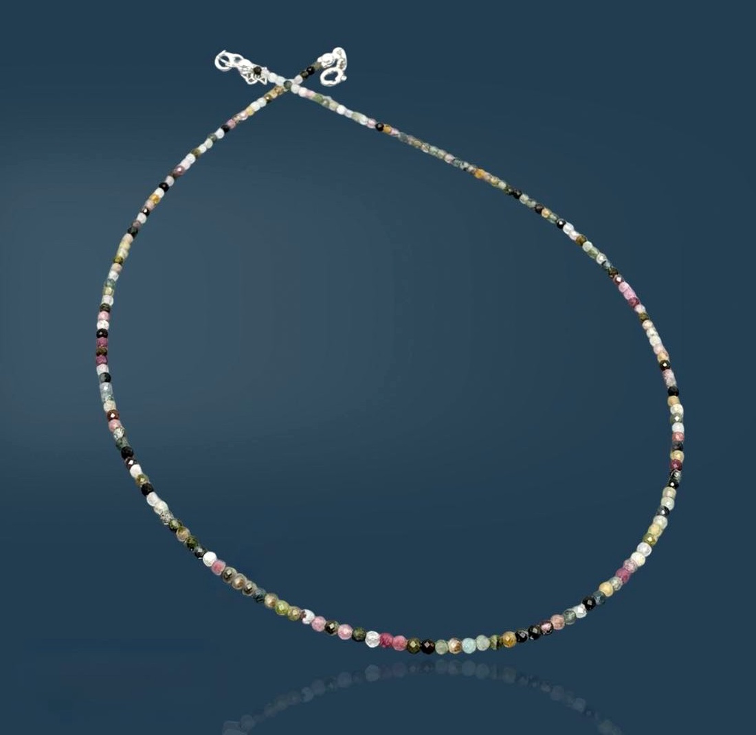 Colier turmalina multicolora fatetata. - bijuterii - coliere - coliere cu mărgele - Artynos.ro Colier turmalina multicolora fatetata. - bijuterii - coliere - coliere cu mărgele - Artynos.ro