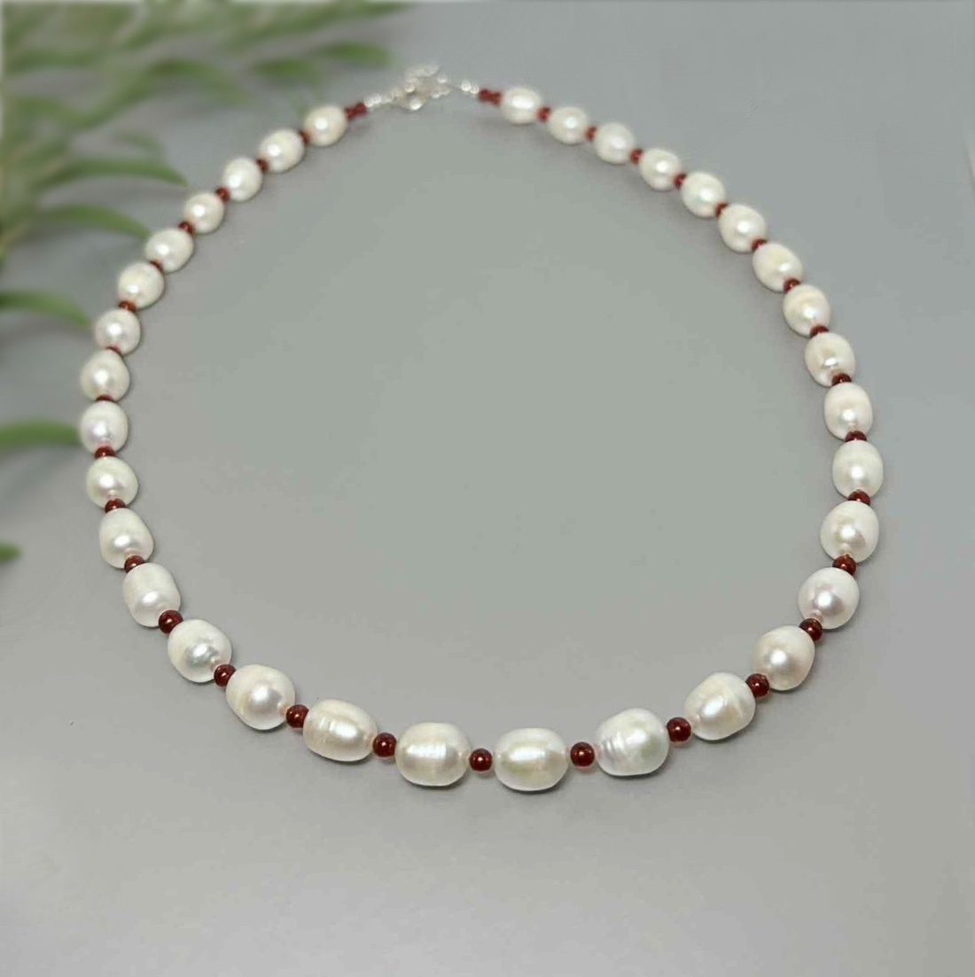 Colier perle de cultura si carneol - bijuterii - coliere - coliere din mărgele - Artynos.ro