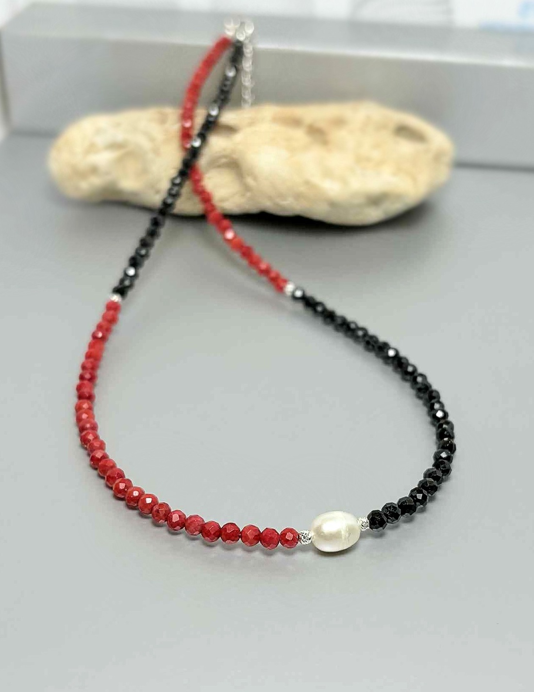 Colier coral fatetat, turmalina si perla de cultura - bijuterii - coliere - coliere din pietre semiprețioase - Artynos.ro