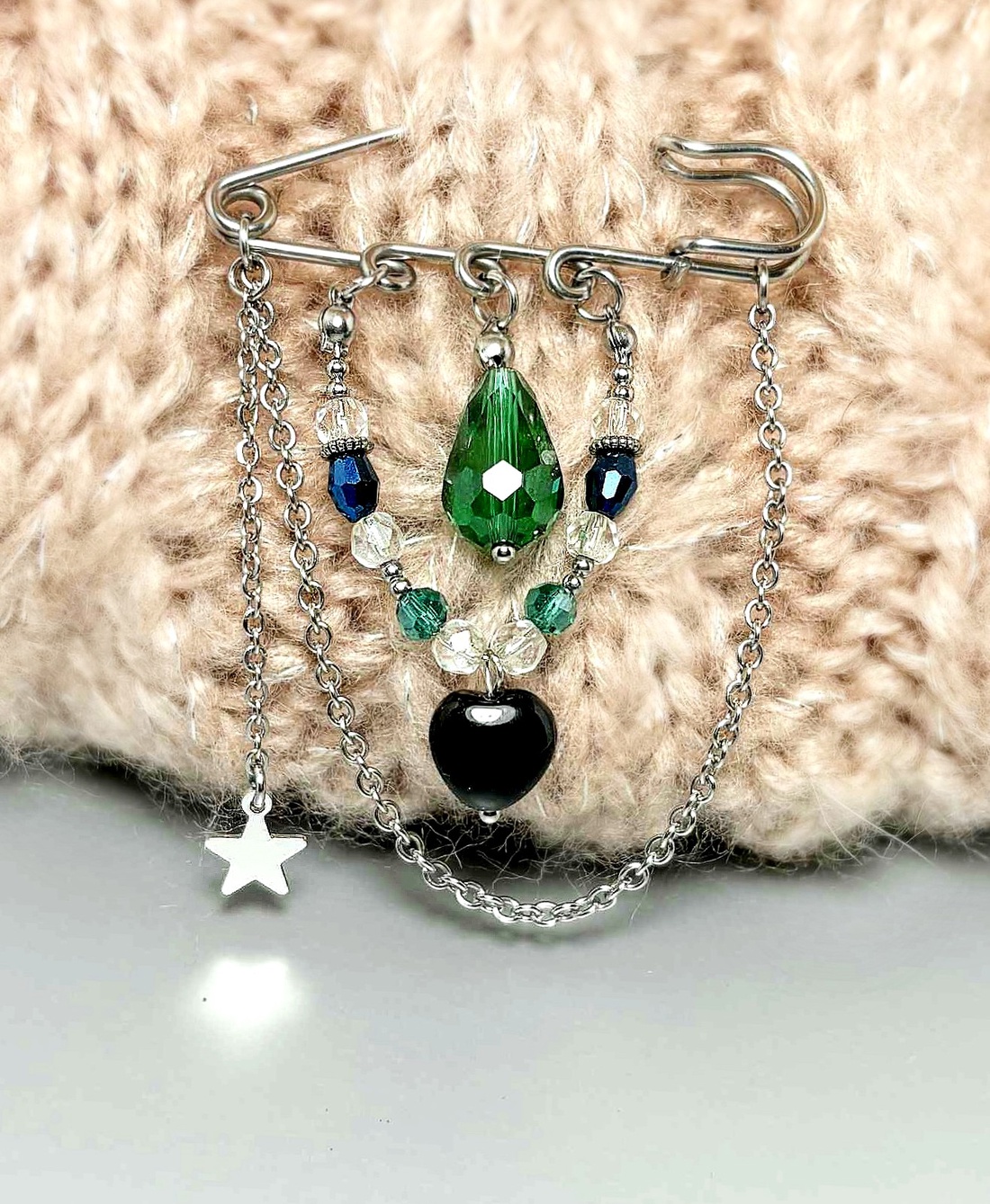 Brosa onix, cristale si otel inoxidabil - bijuterii - broșe - Artynos.ro