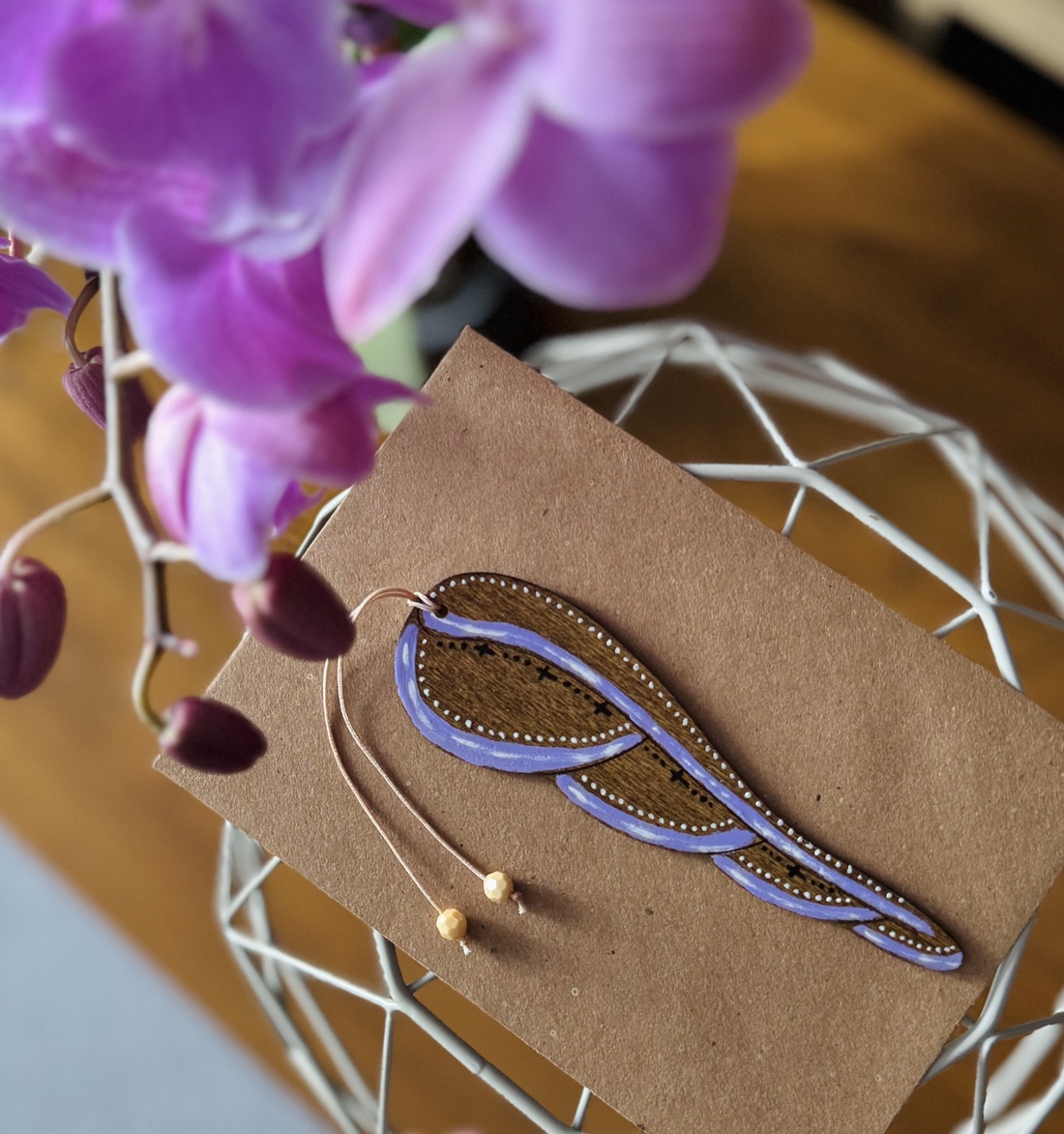 Semn de carte Purple - cărți și creații cu tematică muzicală, cadouri - semn de carte - Artynos.ro Semn de carte Purple - cărți și creații cu tematică muzicală, cadouri - semn de carte - Artynos.ro