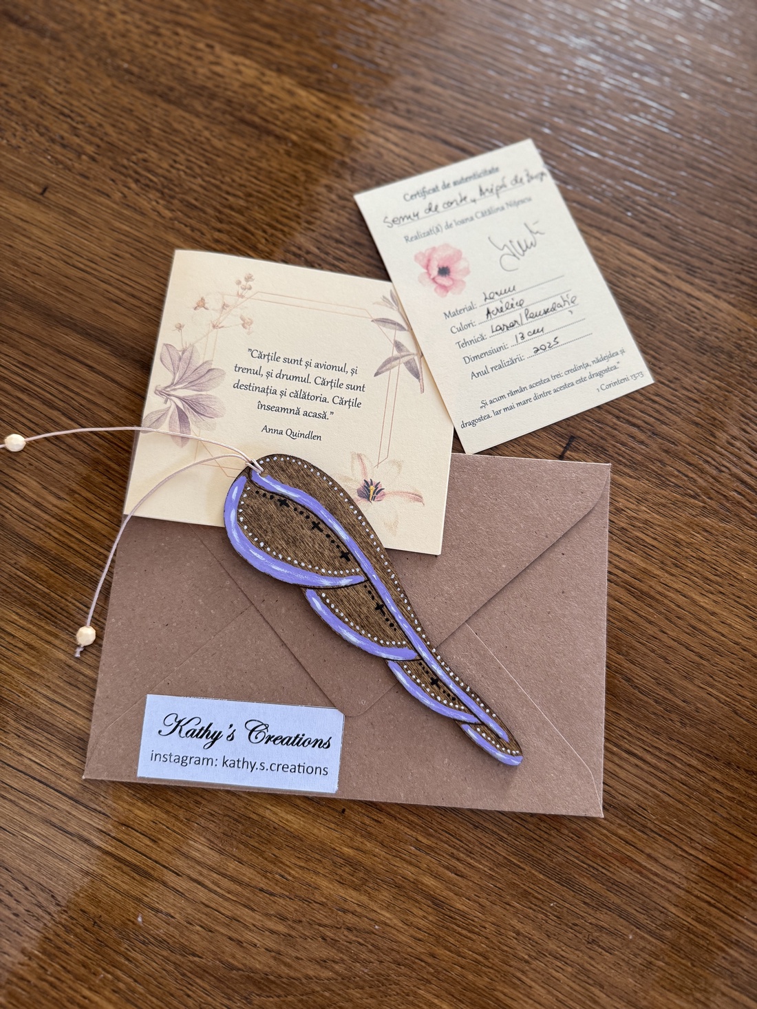 Semn de carte Purple - cărți și creații cu tematică muzicală, cadouri - semn de carte - Artynos.ro Semn de carte Purple - cărți și creații cu tematică muzicală, cadouri - semn de carte - Artynos.ro